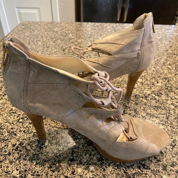 Tan Lace-Up Open Toe Sandals - Picture 6 of 7